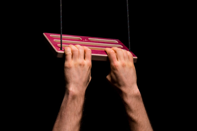 Luomus-Hangboards-Sloper hold