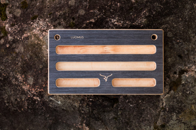 LuomusWoodworks-Hangboard pakkaus-20180826-LuomusWoodworks-HangboardOnTheRocks-20180826-IMG_3837